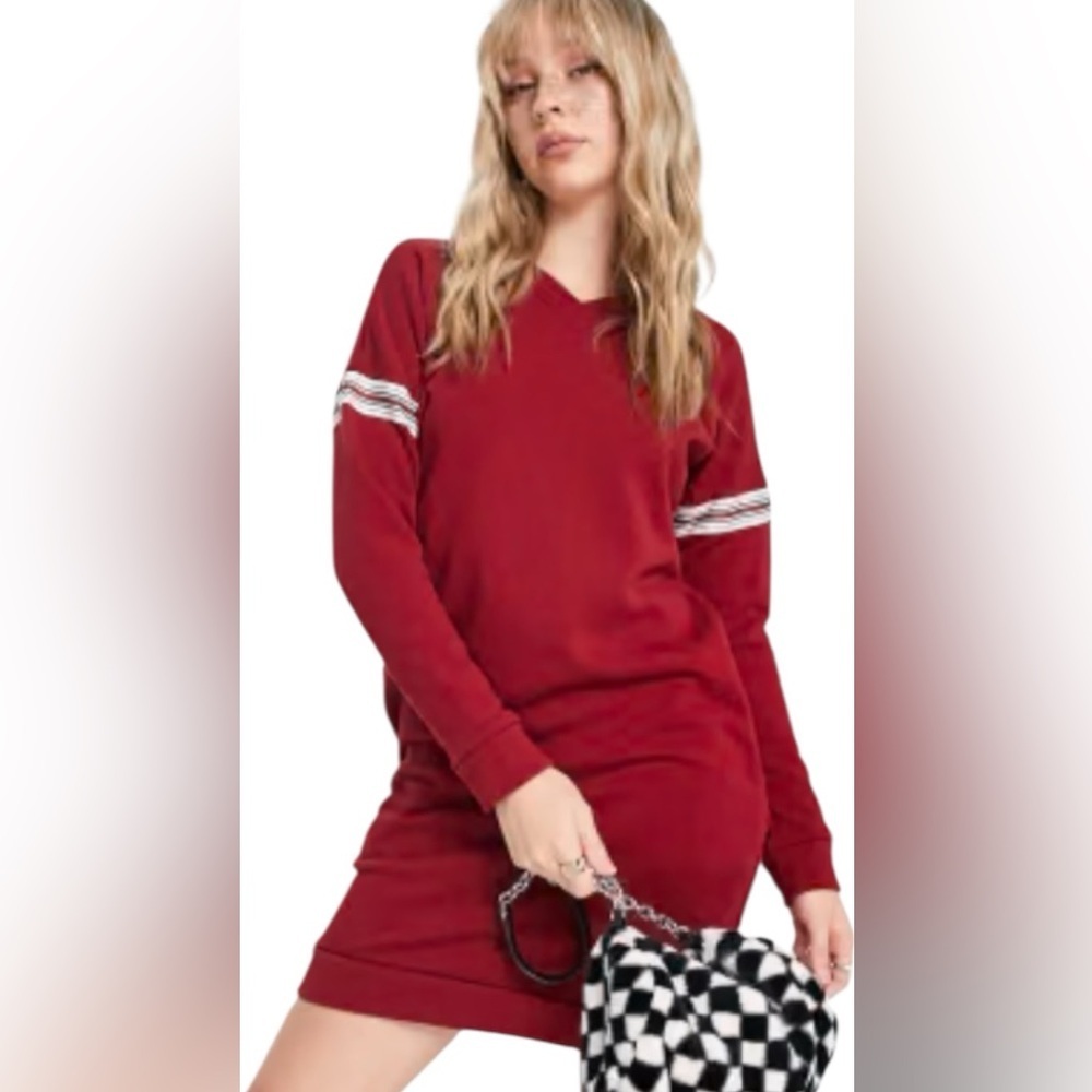 Lacoste Burgundy Knitted Mini Jumper Dress Logo Detail Size 2 Classic Fall Style